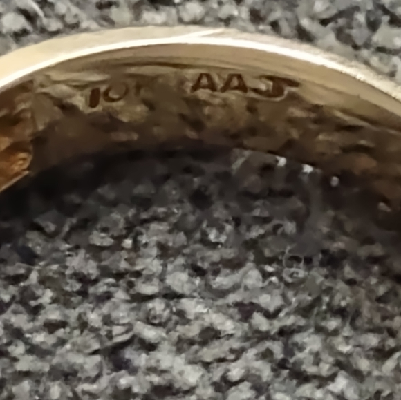 10k chunky custom diamond band - Picture 8 of 8
